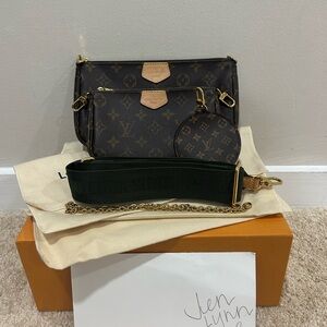Louis Vuitton multi Pochette Accessories